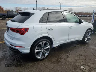 2022 Audi Q3 S line Premium Plus with VIN WA1EECF31N1058219, listed as a Copart auction lot 77456494 with 38,874 mi miles and Salvage Title. Bid and sale history available at carsss.com. Image 3.