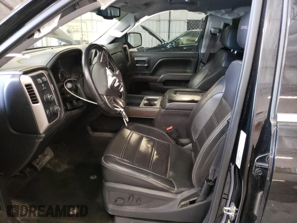 2017 GMC Sierra 1500 Denali z VIN 3GTU2PEJ7HG243799, wystawiony jako Copart lot #53297915 z przebiegiem 98 580 mil mil oraz Szkoda całkowita • Salvage title. Historia ofert i sprzedaży dostępna na DreamBid. Obrazek 7.