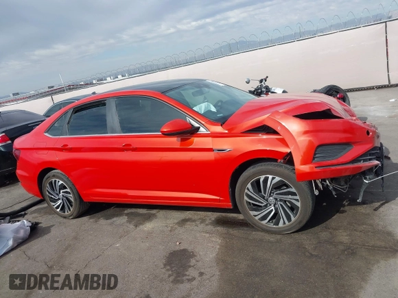 2020 Volkswagen Jetta SEL with VIN 3VWE57BUXLM087744, listed as a IAAI auction lot 42077398 with 45,831 mi miles and . Bid and sale history available at DreamBid. Image 14.