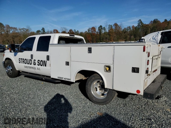 2015 Ford F-350 with VIN 1FD8W3G65FED35954, listed as a Copart auction lot 81807364 with 128,541 mi miles and Salvage title. Bid and sale history available at DreamBid. Image 2.