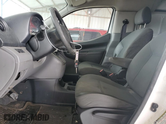 2014 Nissan NV200 SV with VIN 3N6CM0KN7EK695844, listed as a Copart auction lot 47553985 with 216,784 mi miles and Clean title. Bid and sale history available at DreamBid. Image 7.