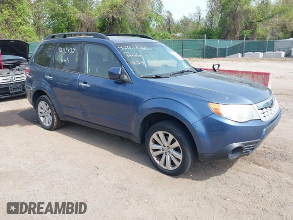 2011 Subaru Forester 2.5X Premium with VIN JF2SHADC8BH761845, listed as a IAAI auction lot 42115832 with 170,280 mi miles. Bid and sale history available at carsss.com. Image 1.