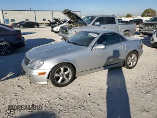 2004 Mercedes-Benz SLK-Class with VIN WDBKK65FX4F300214, listed as a Copart auction lot 82160974 with 75,964 mi miles and Salvage Title. Bid and sale history available at carsss.com. Image 1.