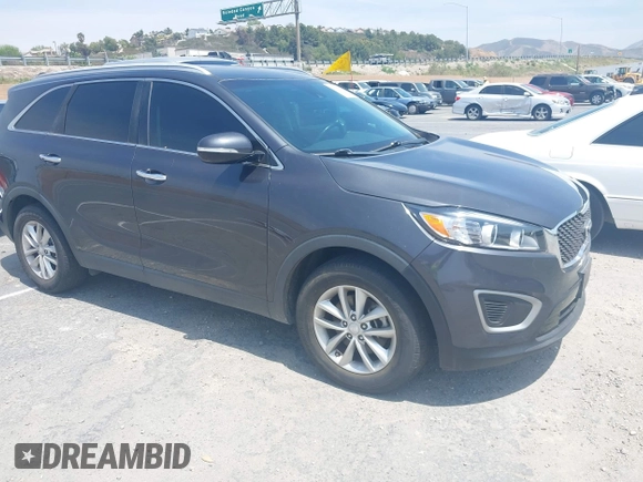2017 Kia Sorento LX with VIN 5XYPG4A30HG277019, listed as a IAAI auction lot 42101139 with 73,269 mi miles. Bid and sale history available at carsss.com. Image 1.