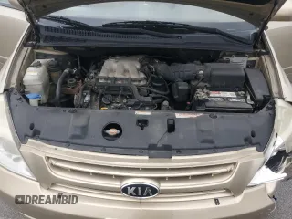 2008 Kia Sedona LX with VIN KNDMB233586217761, listed as a Copart auction lot 77362824 with 145,064 mi miles and Clean Title. Bid and sale history available at carsss.com. Image 14.