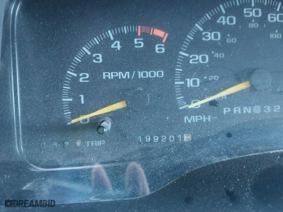 1996 Chevrolet Tahoe with VIN 1GNEK13R3TJ318572, listed as a IAAI auction lot 41419555 with 199,201 mi miles. Bid and sale history available at carsss.com. Image 15.