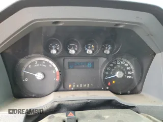 2014 Ford F-350 XL с VIN 1FT8X3A69EEB43400, выставлен на аукционе Copart как лот 60288145 с пробегом 239 618 миль миль и Списание • Salvage title. История ставок и продаж доступна на DreamBid. Изображение 9.