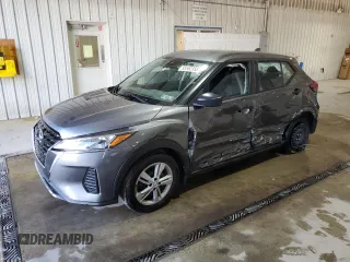 2022 Nissan Kicks S z VIN 3N1CP5BVXNL493178, wystawiony jako Copart lot #55552355 z przebiegiem 21 576 mil mil oraz Szkoda całkowita • Salvage title. Historia ofert i sprzedaży dostępna na DreamBid. Obrazek 1.