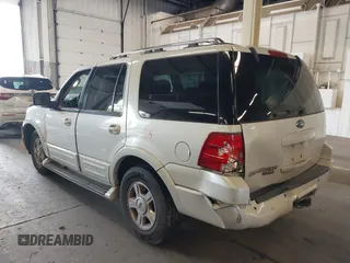 2005 Ford Expedition Limited with VIN 1FMFU20585LA92398, listed as a IAAI auction lot 40339627 with 154,554 mi miles. Bid and sale history available at carsss.com. Image 3.
