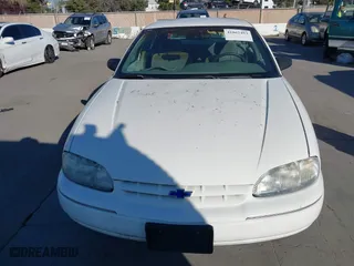 2001 Chevrolet Lumina with VIN 2G1WL52J611253021, listed as a IAAI auction lot 41862493 with 57,000 mi miles. Bid and sale history available at carsss.com. Image 6.