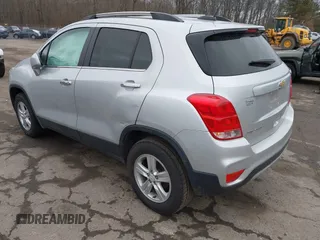 2020 Chevrolet Trax LT with VIN KL7CJPSB6LB040073, listed as a IAAI auction lot 41729327 with 65,652 mi miles. Bid and sale history available at carsss.com. Image 3.