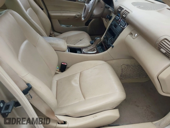 2003 Mercedes-Benz C 320 with VIN WDBRF64J03F298111, listed as a IAAI auction lot 42112965 with 198,974 mi miles and . Bid and sale history available at DreamBid. Image 5.
