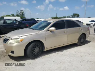 2011 Toyota Camry LE z VIN 4T1BF3EK7BU199865, wystawiony jako Copart lot #66486285 z przebiegiem 212 021 mil mil oraz Czysty tytuł • Clean title. Historia ofert i sprzedaży dostępna na DreamBid. Obrazek 1.