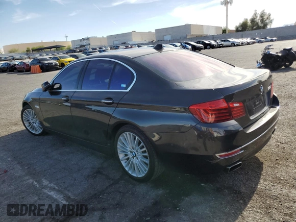 2014 BMW 5 Series 550i z VIN WBAKN9C54ED680942, wystawiony jako Copart lot #58371645 z przebiegiem 172 261 mil mil oraz Czysty tytuł • Clean title. Historia ofert i sprzedaży dostępna na DreamBid. Obrazek 2.