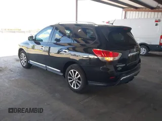 2016 Nissan Pathfinder Platinum with VIN 5N1AR2MM4GC632670, listed as a IAAI auction lot 42433320 with 92,686 mi miles and . Bid and sale history available at DreamBid. Image 3.