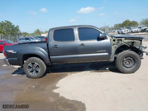 2010 Toyota Tacoma PreRunner with VIN 3TMJU4GNXAM099667, listed as a IAAI auction lot 41530993 with NaN miles. Bid and sale history available at carsss.com. Image 14.
