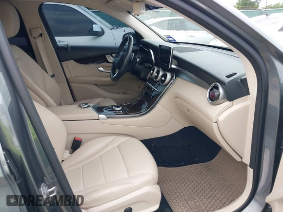 2017 Mercedes-Benz GLC 300 с VIN WDC0G4JB9HV011882, выставлен на аукционе IAAI как лот 42142275 с пробегом 54 770 миль миль и . История ставок и продаж доступна на DreamBid. Изображение 5.