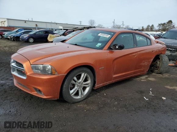 2011 Dodge Charger RT Plus with VIN 2B3CM5CT5BH610870, listed as a Copart auction lot 44400105 with 211,858 mi miles and Salvage Title. Bid and sale history available at carsss.com. Image 1.