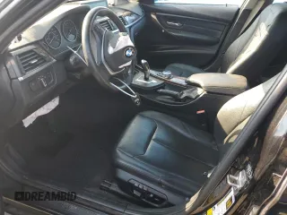 2014 BMW 3 Series 328i xDrive z VIN WBA3B5C59EF959006, wystawiony jako Copart lot #62296025 z przebiegiem Nie podano mil oraz Szkoda całkowita • Salvage title. Historia ofert i sprzedaży dostępna na DreamBid. Obrazek 7.