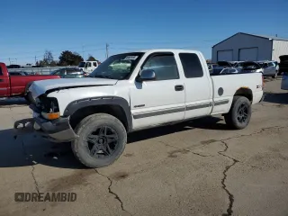 2002 Chevrolet Silverado 1500 LT with VIN 1GCEK19T92E244299, listed as a Copart auction lot 44457955 with 0 mi miles and Salvage Title. Bid and sale history available at carsss.com. Image 1.