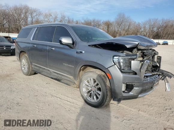 2021 GMC Yukon XL SLT with VIN 1GKS1GKD6MR408992, listed as a Copart auction lot 85475094 with 74,279 mi miles and Salvage Title. Bid and sale history available at carsss.com. Image 4.