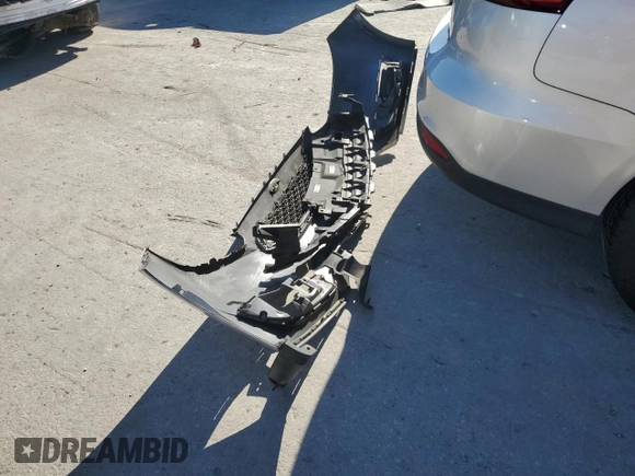 2015 Ford Focus SE z VIN 1FADP3F25FL283595, wystawiony jako Copart lot #57966705 z przebiegiem 182 405 mil mil oraz Szkoda całkowita • Salvage title. Historia ofert i sprzedaży dostępna na DreamBid. Obrazek 12.