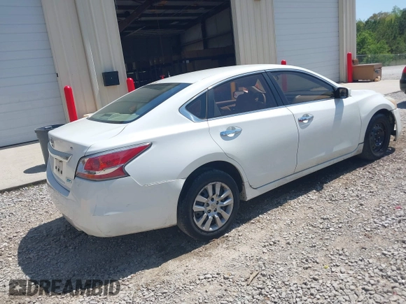 2014 Nissan Altima SL with VIN 1N4AL3AP8EN337461, listed as a IAAI auction lot 42028258 with 295,624 mi miles and . Bid and sale history available at DreamBid. Image 4.