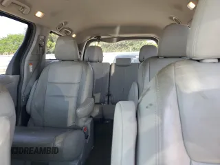 2016 Toyota Sienna Limited с VIN 5TDDK3DC0GS136248, выставлен на аукционе Copart как лот 63476815 с пробегом 131 970 миль миль и Списание • Salvage title. История ставок и продаж доступна на DreamBid. Изображение 10.