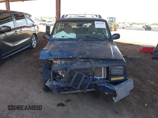 2001 Jeep Cherokee Sport с VIN 1J4FT48S01L581315, выставлен на аукционе IAAI как лот 40392021 с пробегом Не указан миль и . История ставок и продаж доступна на DreamBid. Изображение 12.