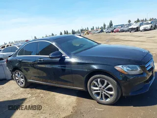 2018 Mercedes-Benz C 300 z VIN 55SWF4KB3JU234505, wystawiony jako IAAI lot #41871944 z przebiegiem 46 454 mil mil oraz . Historia ofert i sprzedaży dostępna na DreamBid. Obrazek 14.