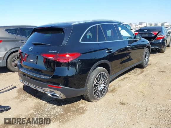 2024 Mercedes-Benz GLC 300 z VIN W1NKM4HB2RF190431, wystawiony jako IAAI lot #41859830 z przebiegiem 7 259 mil mil oraz . Historia ofert i sprzedaży dostępna na DreamBid. Obrazek 4.