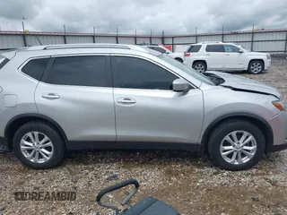 2015 Nissan Rogue SV z VIN KNMAT2MV9FP540198, wystawiony jako IAAI lot #42169106 z przebiegiem 153 444 mil mil oraz . Historia ofert i sprzedaży dostępna na DreamBid. Obrazek 13.