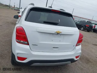 2020 Chevrolet Trax LT with VIN 3GNCJLSB9LL338988, listed as a IAAI auction lot 41592516 with 40,422 mi miles. Bid and sale history available at carsss.com. Image 15.