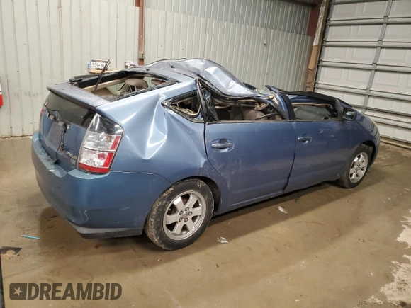 2004 Toyota Prius with VIN JTDKB20U640062297, listed as a Copart auction lot 82599054 with 0 mi miles and Salvage Title. Bid and sale history available at carsss.com. Image 3.