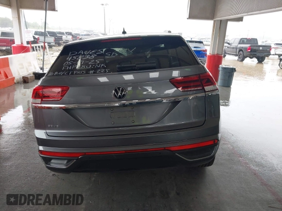 2021 Volkswagen Atlas SE z VIN 1V2JE2CA8MC237781, wystawiony jako IAAI lot #42404797 z przebiegiem Nie podano mil oraz . Historia ofert i sprzedaży dostępna na DreamBid. Obrazek 16.