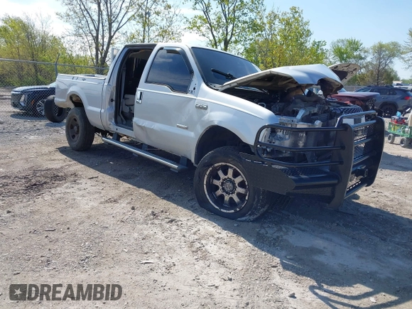 2006 Ford F-250 XL z VIN 1FTSW21P96EB85059, wystawiony jako IAAI lot #42202995 z przebiegiem 161 675 mil mil oraz . Historia ofert i sprzedaży dostępna na DreamBid. Obrazek 1.