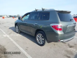 2009 Toyota Highlander Hybrid Limited with VIN JTEEW44A792032987, listed as a IAAI auction lot 42060184 with 258,761 mi miles. Bid and sale history available at carsss.com. Image 3.