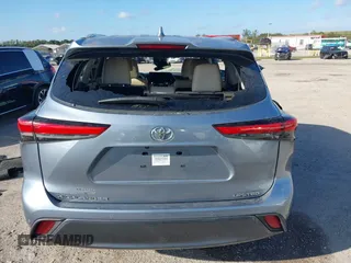 2023 Toyota Highlander L z VIN 5TDKDRAH5PS014778, wystawiony jako IAAI lot #41081620 z przebiegiem 49 047 mil mil oraz . Historia ofert i sprzedaży dostępna na DreamBid. Obrazek 16.