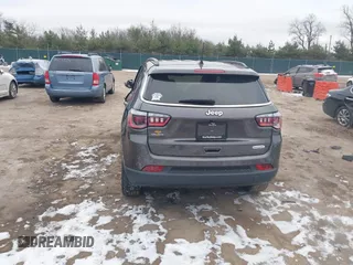 2017 Jeep Compass Latitude with VIN 3C4NJCBB9HT682278, listed as a IAAI auction lot 41240909 with 133,766 mi miles and . Bid and sale history available at DreamBid. Image 3.