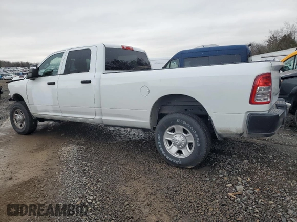 2024 Ram 2500 Tradesman with VIN 3C6UR5HJ5RG160943, listed as a Copart auction lot 84923294 with 3,282 mi miles and Salvage title. Bid and sale history available at DreamBid. Image 2.