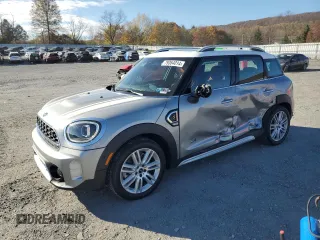 2024 MINI Countryman Cooper S with VIN WMZ83BR08R3S16831, listed as a Copart auction lot 79364014 with 10,125 mi miles and Salvage Title. Bid and sale history available at carsss.com. Image 1.