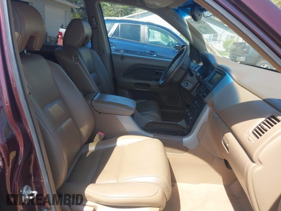 2008 Honda Pilot EX-L with VIN 5FNYF28748B010316, listed as a IAAI auction lot 42093577 with 160,714 mi miles and . Bid and sale history available at carsss.com. Image 5.