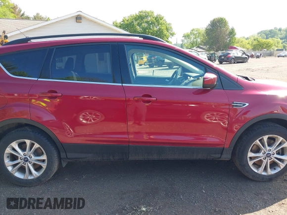 2018 Ford Escape SE z VIN 1FMCU9GD8JUB33366, wystawiony jako IAAI lot #42264706 z przebiegiem 48 478 mil mil oraz . Historia ofert i sprzedaży dostępna na DreamBid. Obrazek 14.