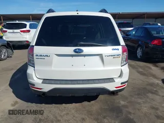 2010 Subaru Forester 2.5X Premium with VIN JF2SH6CC6AG720584, listed as a IAAI auction lot 41666604 with 110,252 mi miles. Bid and sale history available at carsss.com. Image 16.