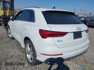 2020 Audi Q3 S line Prestige z VIN WA1FECF33L1073094, wystawiony jako IAAI lot #41568911 z przebiegiem 36 998 mil mil oraz . Historia ofert i sprzedaży dostępna na DreamBid. Obrazek 3.