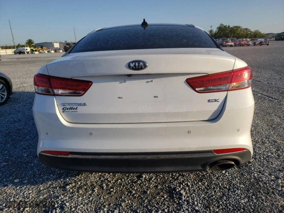 2018 Kia Optima EX with VIN 5XXGU4L36JG213342, listed as a Copart auction lot 49254345 with 137,247 mi miles and Non Repairable. Bid and sale history available at carsss.com. Image 6.