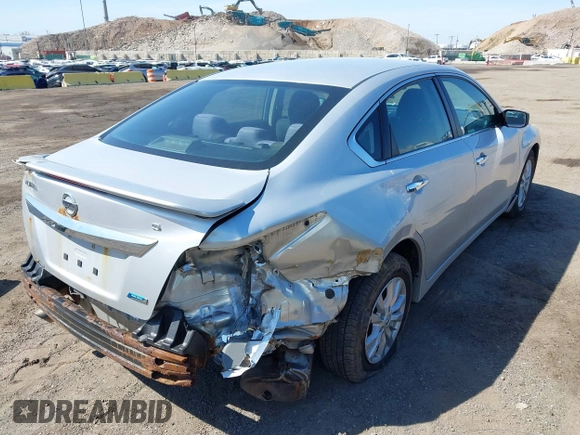 2014 Nissan Altima 2.5 S with VIN 1N4AL3AP0EC281303, listed as a IAAI auction lot 41995362 with 92,473 mi miles. Bid and sale history available at carsss.com. Image 4.