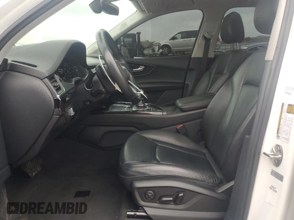 2019 Audi Q7 Premium Plus with VIN WA1LAAF71KD043207, listed as a Copart auction lot 51518805 with 89,782 mi miles and Salvage title. Bid and sale history available at DreamBid. Image 7.