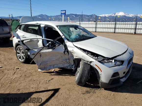 2020 BMW X2 xDrive28i with VIN WBXYJ1C04L5P43529, listed as a Copart auction lot 46868775 with 0 mi miles and Salvage Title. Bid and sale history available at carsss.com. Image 4.