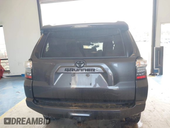 2018 Toyota 4Runner SR5 with VIN JTEBU5JR7J5550156, listed as a IAAI auction lot 41838265 with 171,242 mi miles and . Bid and sale history available at DreamBid. Image 15.